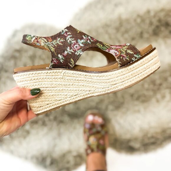 NEW In Box Corkys Floral Braided Platform Wedge Sandals – Rust (Sizes 7–11) - Picture 2 of 4